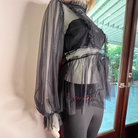 Alexander McQueen Cropped Pants with zipper at ankles and red threading - Picture 6 of 13